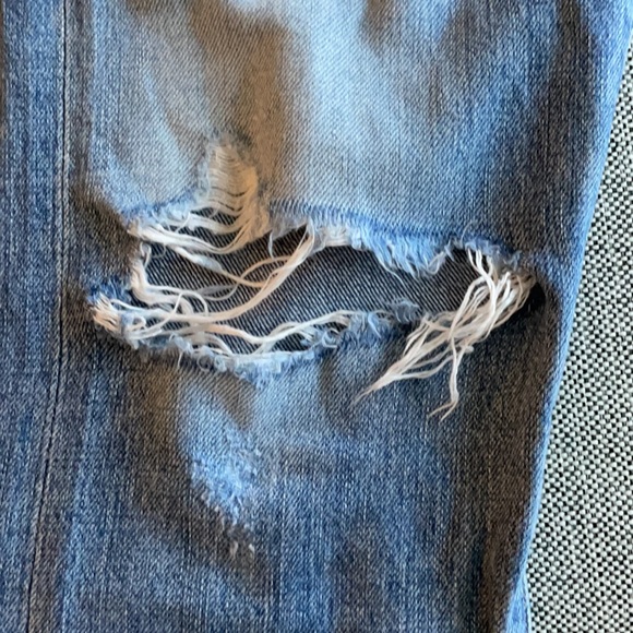 Citizens of Humanity Liya Petite in Torn - Picture 9 of 13